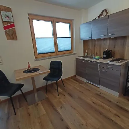Leo Apartament *